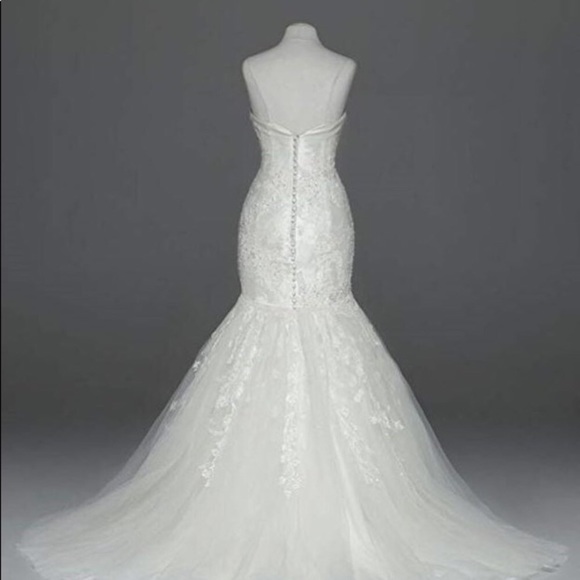 Oleg Cassini wedding dress - Picture 1 of 8